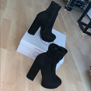 Steve Madden Stardust Booties